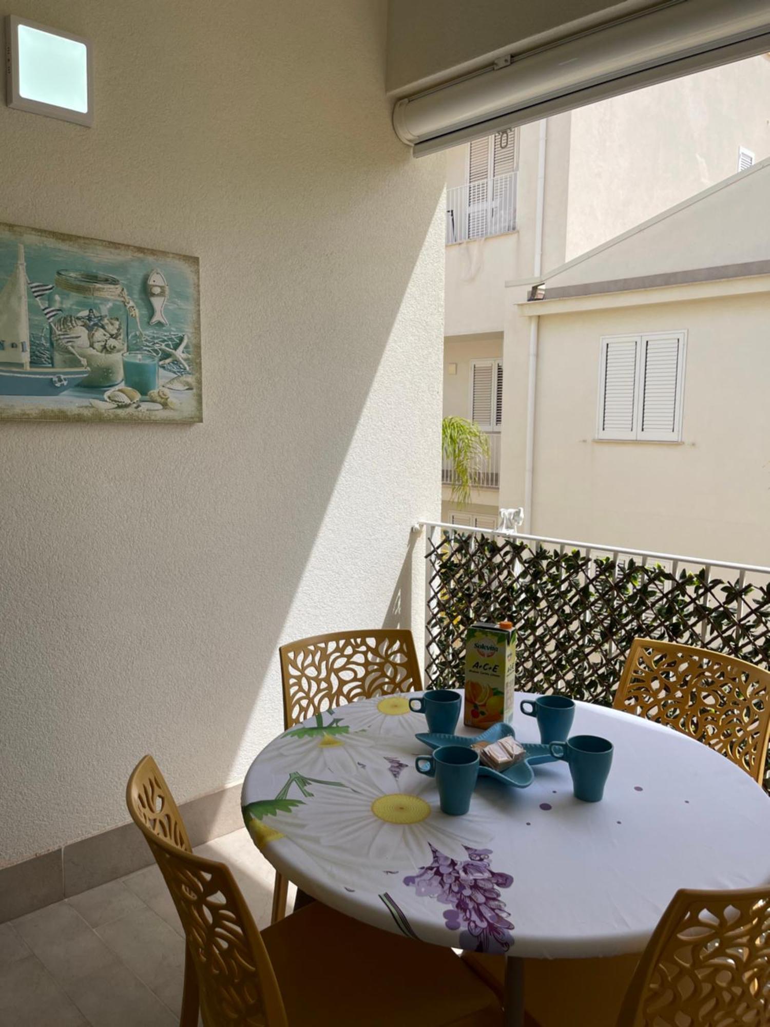 Casa Vacanza "Fortuna" 巴莱斯特拉泰 外观 照片