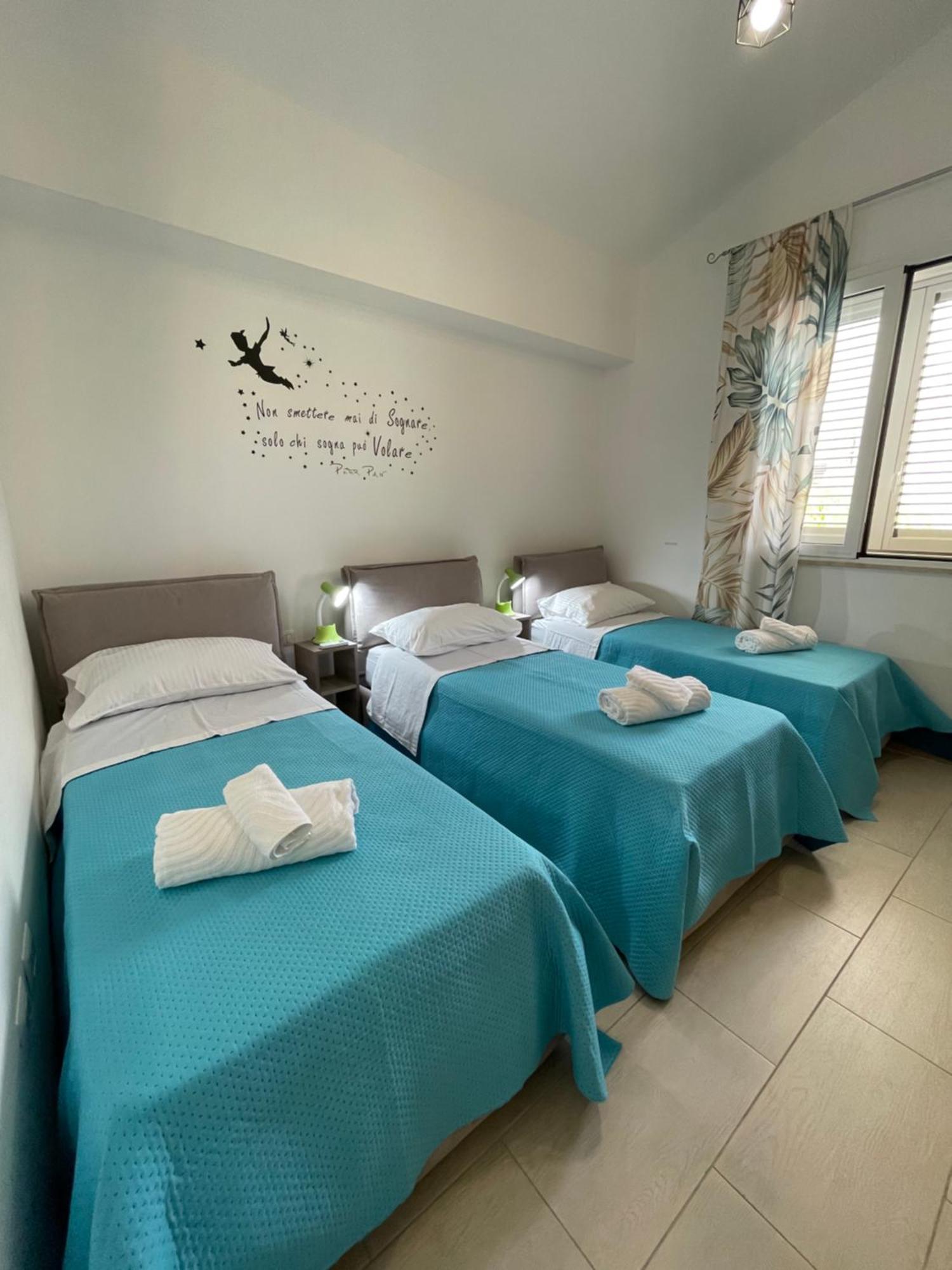 Casa Vacanza "Fortuna" 巴莱斯特拉泰 外观 照片